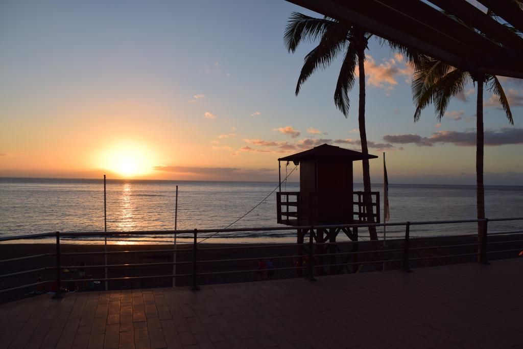 Apartamento Atlantico Playa 1 Apartment Puerto De Naos Luaran gambar
